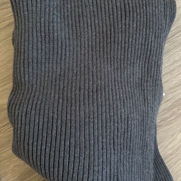 Versatile Ruana Sweater - Picture 7 of 7